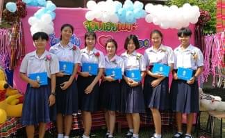 ceremonie de remise des diplômes en thailande