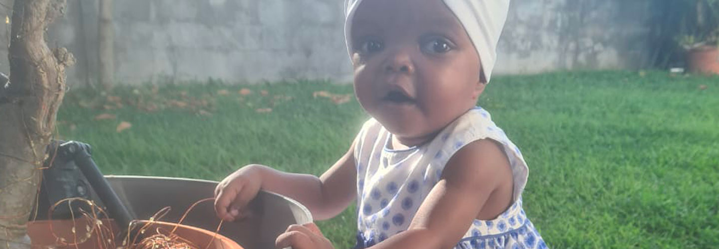 Maidat, jeune Comorienne opérée à La Réunion