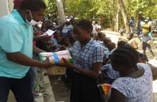 Mariela, opérée à cœur ouvert à Madagascar