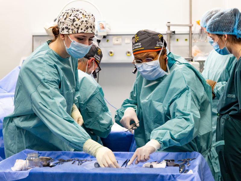 Batoul Lyakoute and Emma Pertusa, volunteer nurses with La Chaîne de l&apos;Espoir